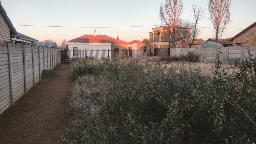  Bedroom Property for Sale in Mandela View Free State